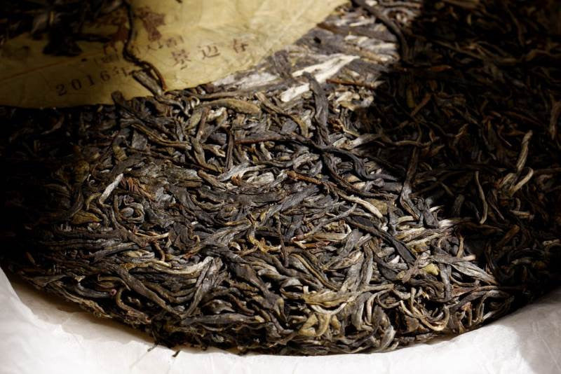 nanzuo shengtai 357g pu-erh tea cake